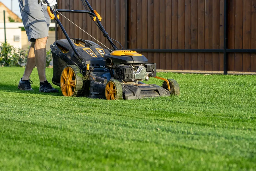 Common Lawn Mowing Mistakes And How To Avoid Them Berea, OH Common Lawn Mowing Mistakes And How To Avoid Them Berea, OH